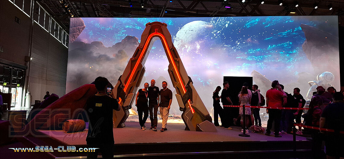 Weltraum-Wand mit real aufgebauten Portal aus dem Spiel Borderlands 4 für Erinnerungen für Besucher