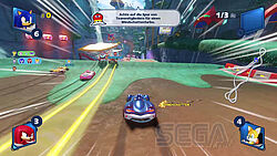 Knuckles ist vom Team vorn und hinterlässt eine gelbe Spur für den Windschatten