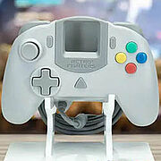 Striker-DC Controller: eine Version 2 zum Standard-Controller von SEGA