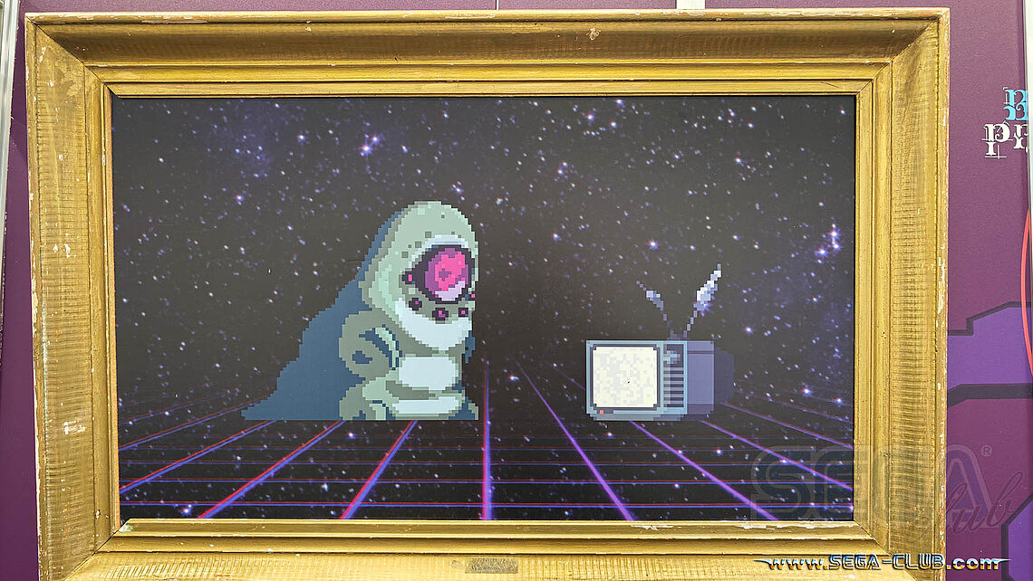 Wandbild im goldenen Rahmen: Wurm vor einem Retro-TV