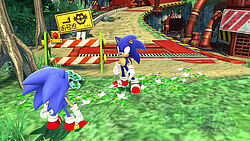 Classic und Modern Sonic treffen sich im weißen Raum