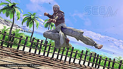 Lau in seinem Sprung als Eingangsszene komplett in weißsilberner Farbe