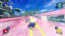 Sonic auf einer halbtransparenten rosa Strecke mit Speed dem Windschatten von Tails hinterher